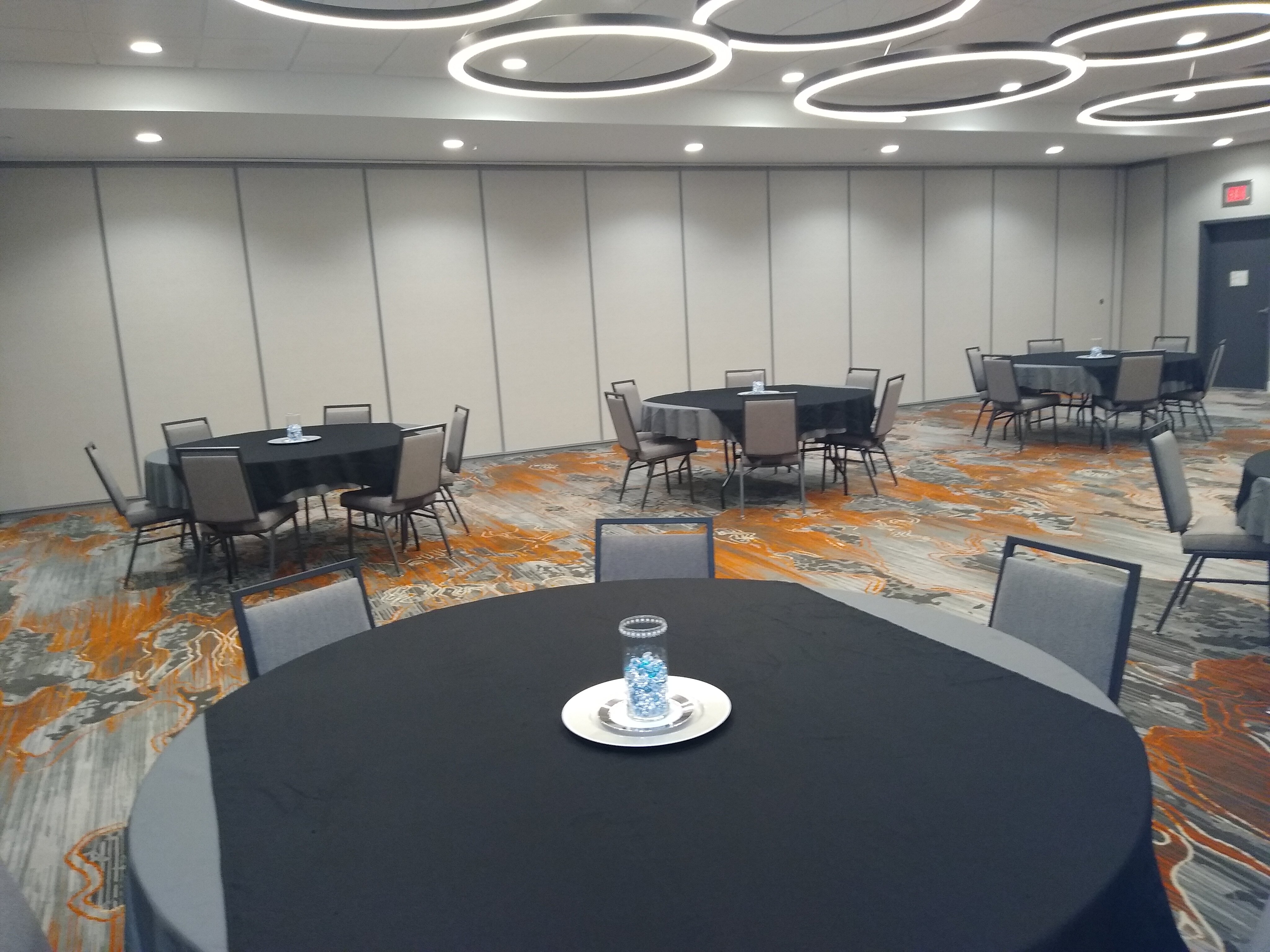 Holiday Inn Kansas City - Northeast 51/55