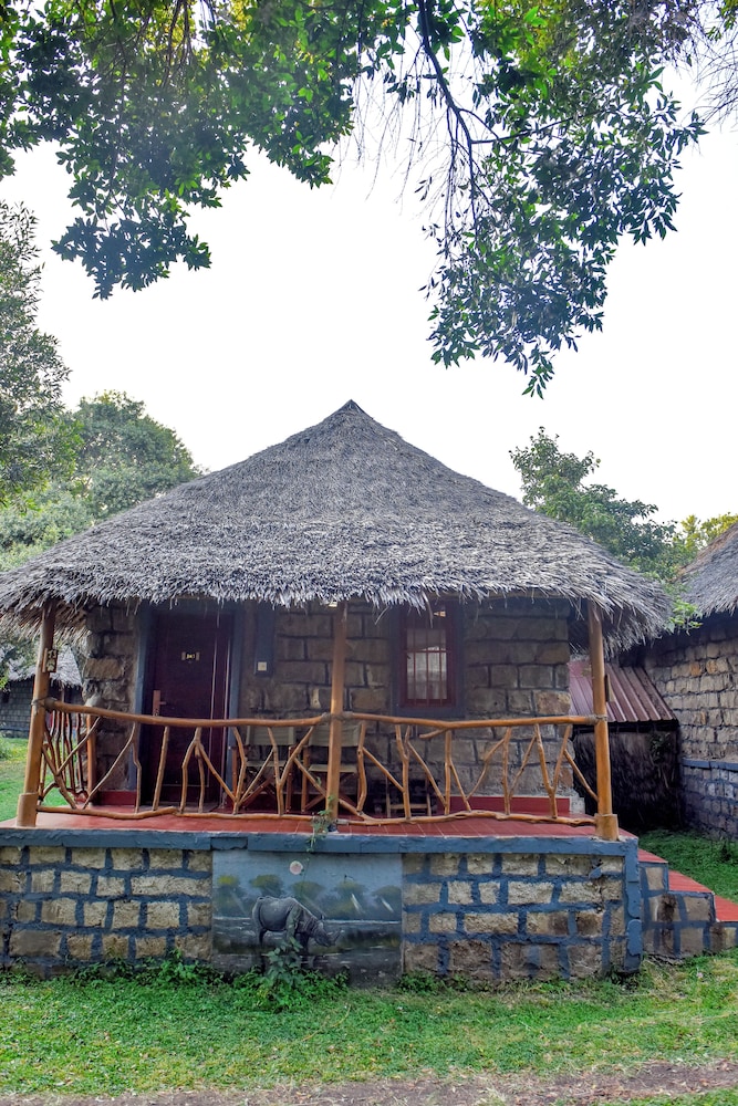 Mara Chui Camp 2/50