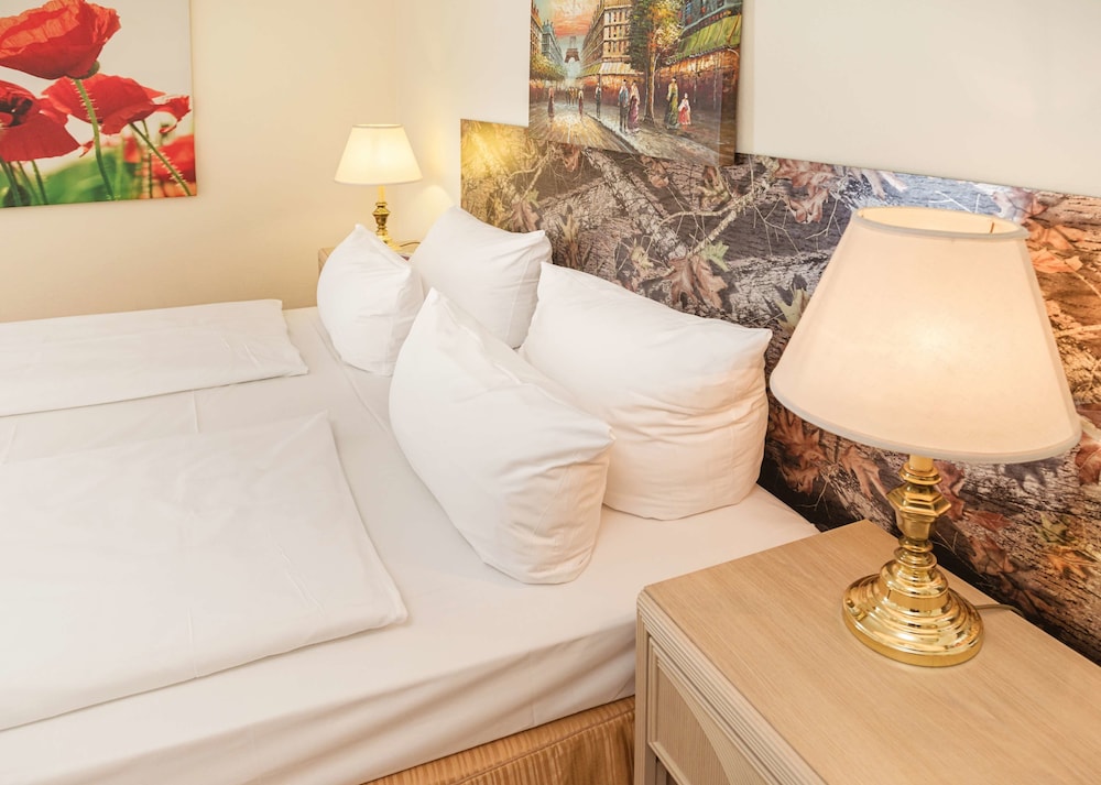 Am Schloss Kopenick By Golden Tulip Ex Best Western Hotel Am Schloss Koepenick 37/77