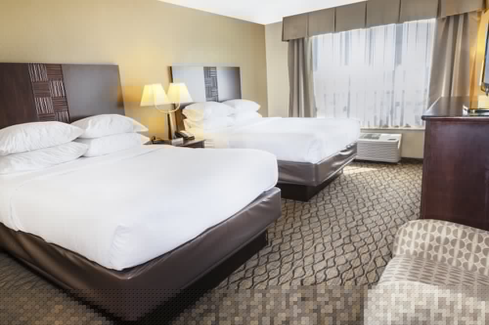 Holiday Inn St Louis Arpt West Earth City 22/76