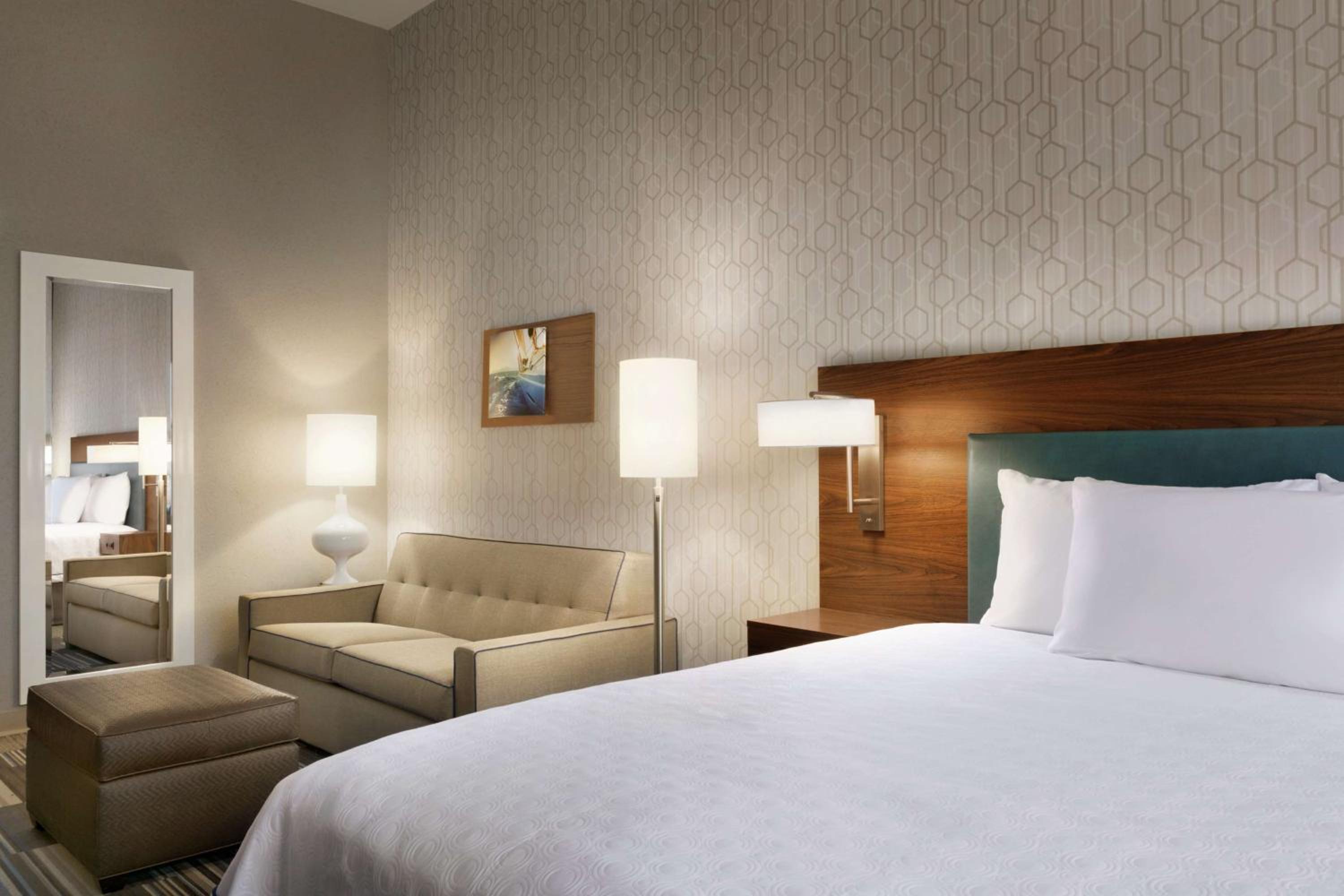 STUDIO, SUITE, KING BED, ACCESSIBLE