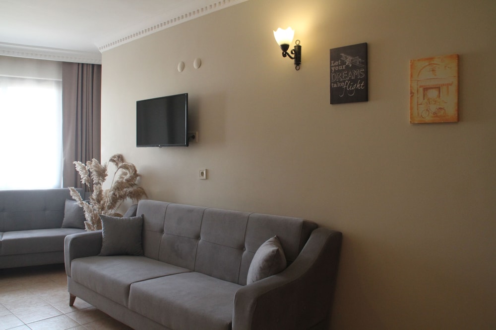 Rosy Suites Hotel 28/50