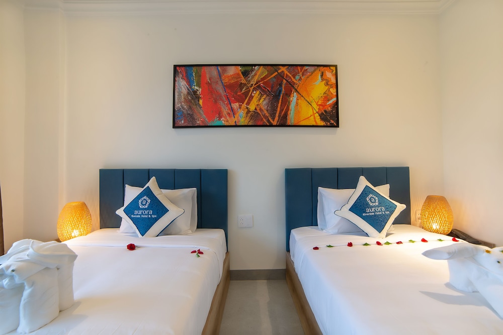 SUPERIOR, TWIN BEDS