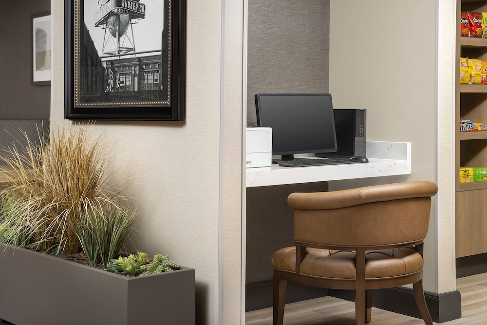 Residence Inn Denver South/Park Meadows Mall 14/32