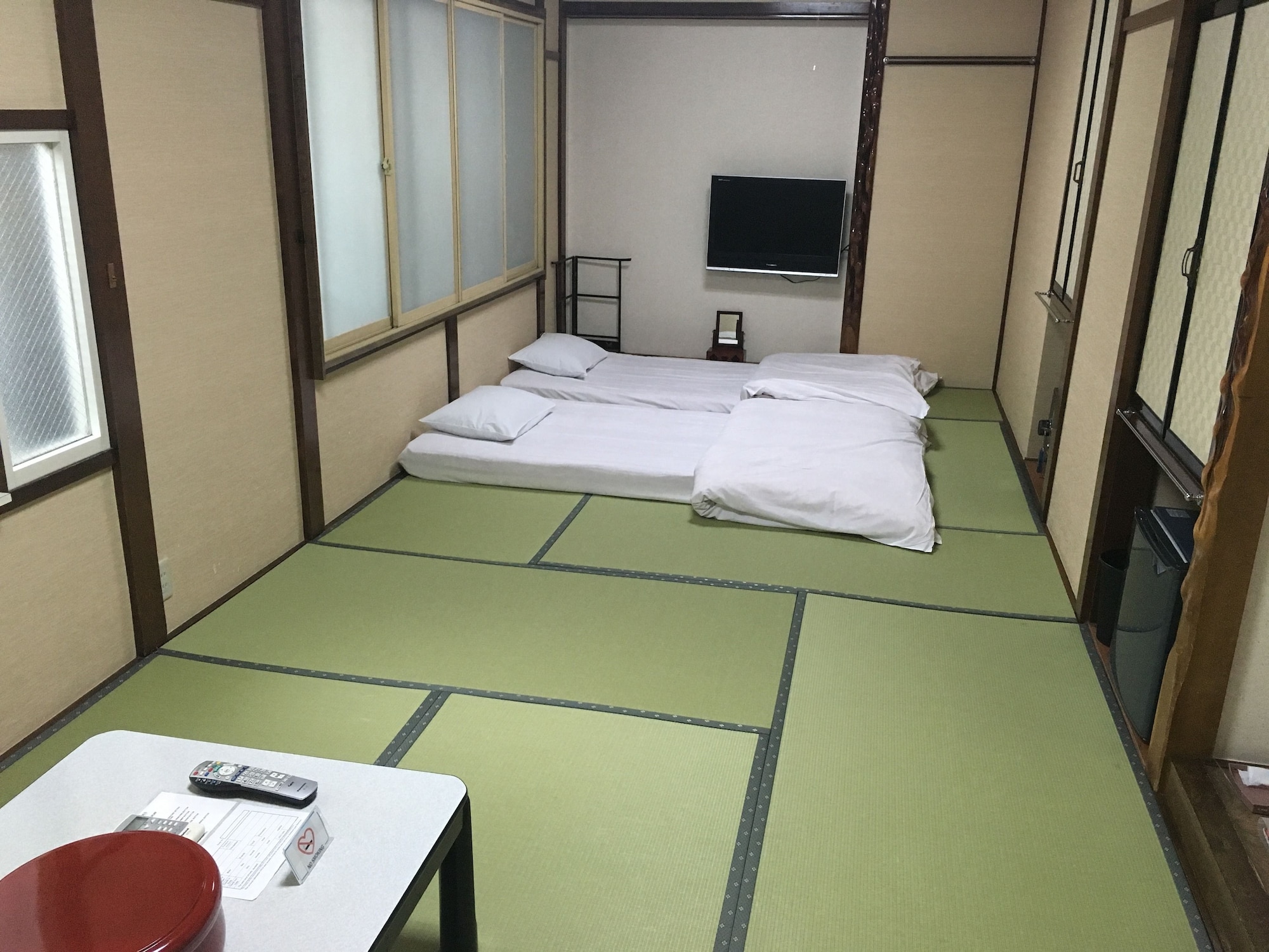 Japanese, Quadruple, 4 Futon Beds, No Bathroom