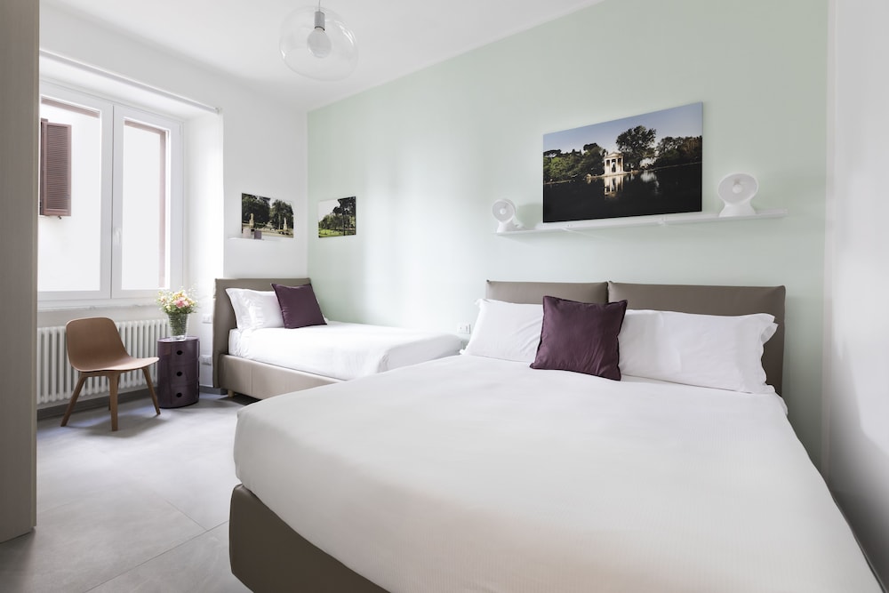 Rome Accommodation - Villa Borghese 4/20