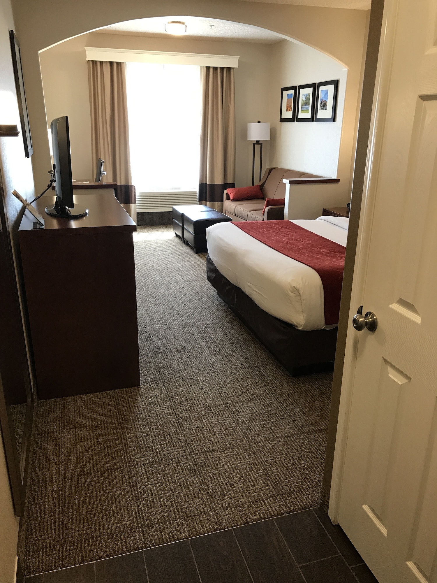 جناح استوديو بسرير كينج مع أريكة، Comfort Suites Near Six Flags Magic Mountain 10/10