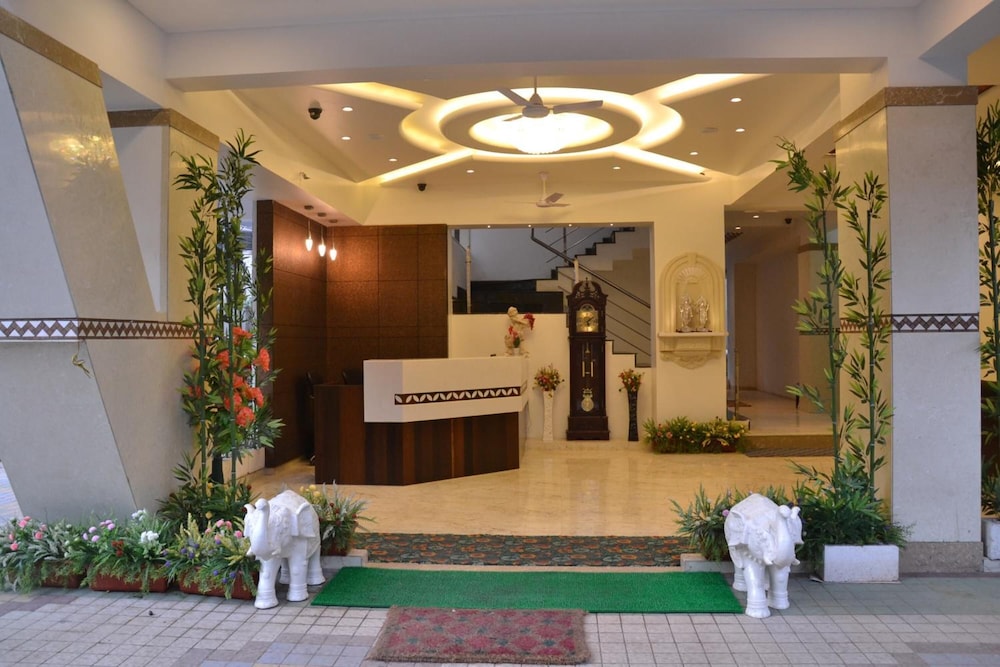 The Grand Tulip, Swargate 5/30