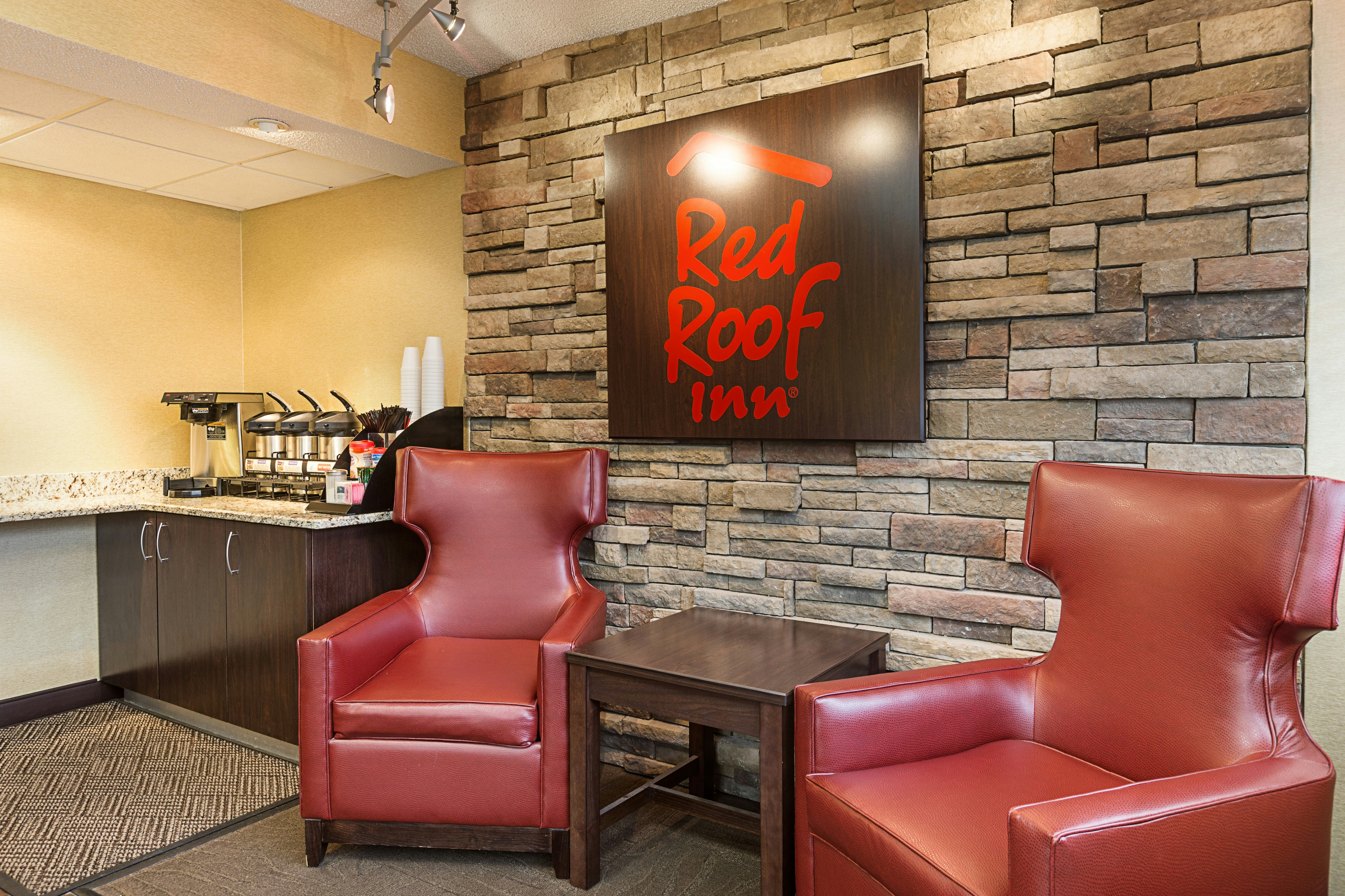 Red Roof Inn Lansing West - MSU 27/30