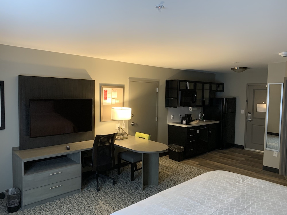 Candlewood Suites Lebanon 31/52