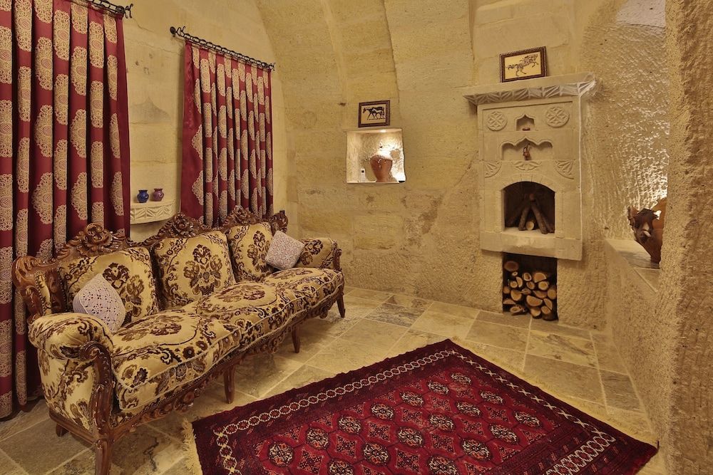 Aren Cave Hotel 24/50