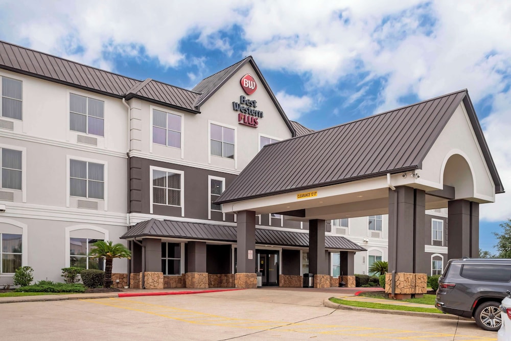 Best Western Plus Hobby Airport Inn and Suites 47/58