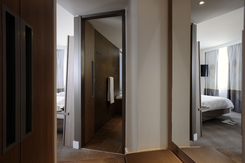 Novotel Lyon Confluence 30/80