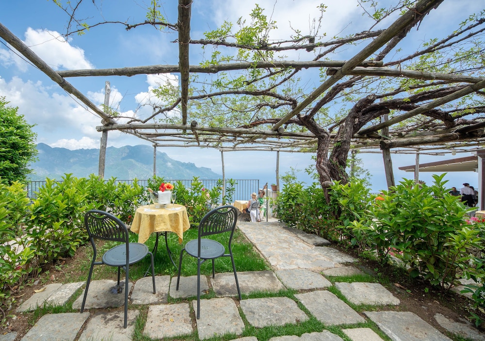 Villa Amore 37/50