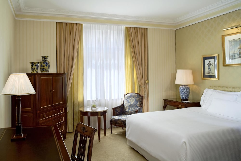The Palace, A Luxury Collection Hotel 16/42