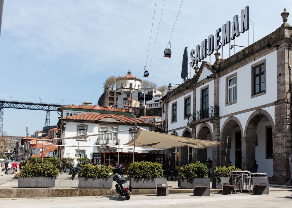 The House Of Sandeman Hostel & Suites 42/50