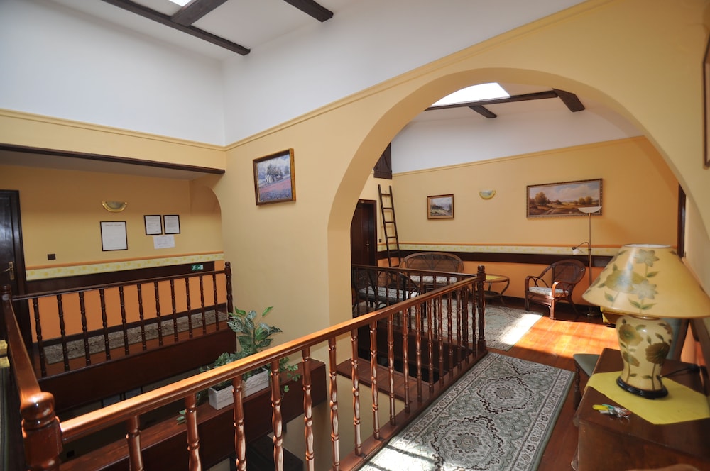 HOTEL BARBAKAN 24/38