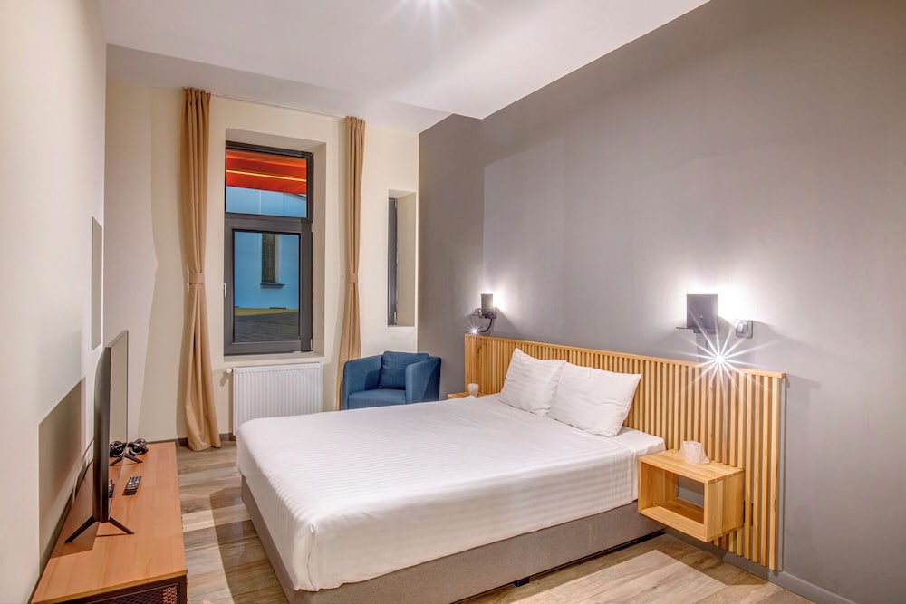 Hotel Forty One Bucharest 14/35