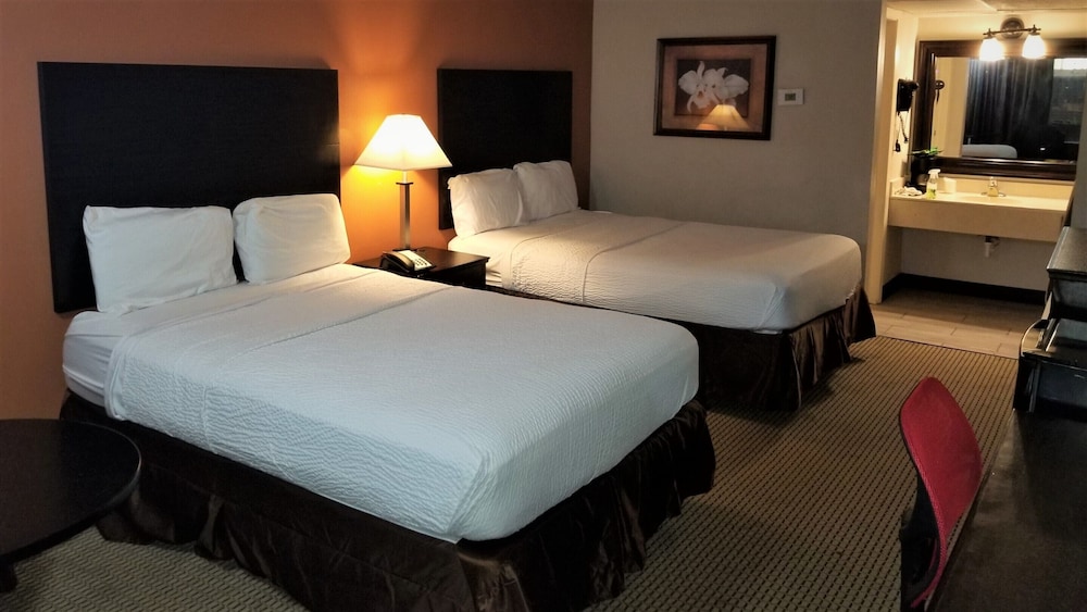 Ramada by Wyndham Diamondhead I-10/Gulfport 21/47