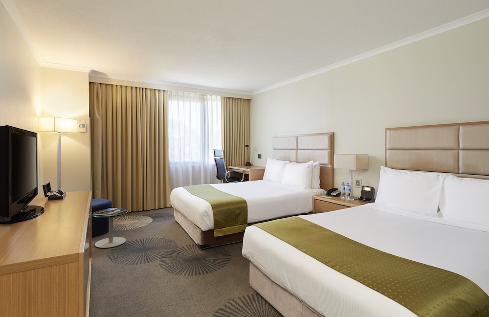 Holiday Inn Parramatta 30/76