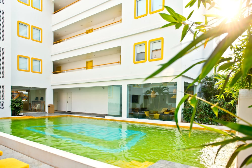 Bloomrooms At Calangute 43/63