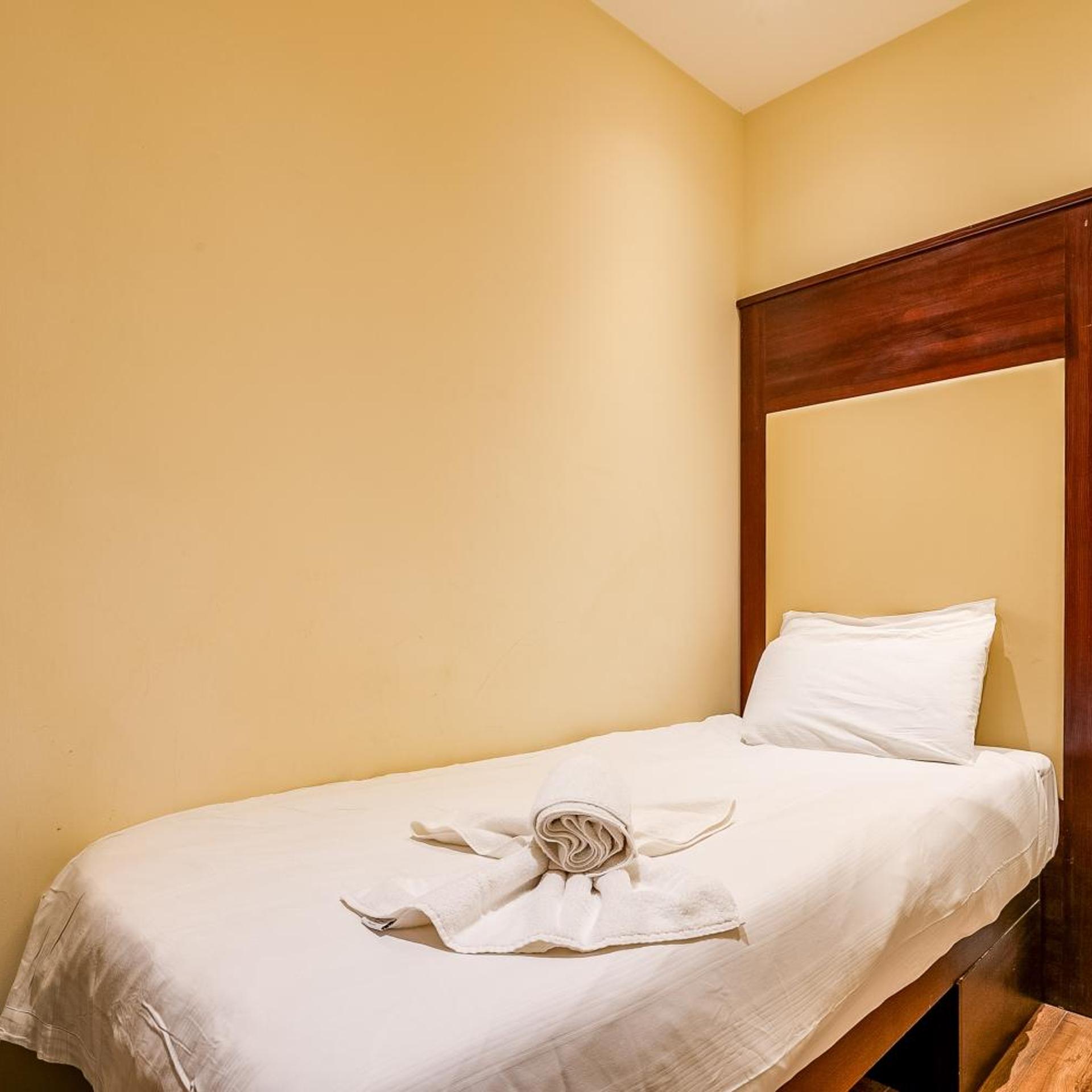 Room, Single, No Window