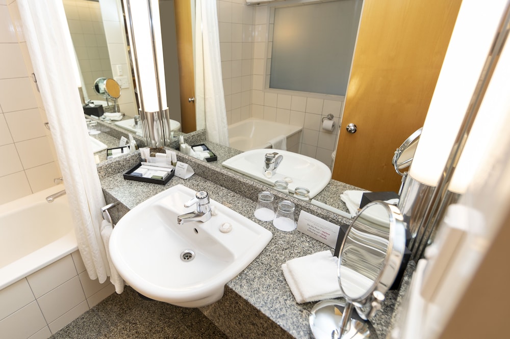 Crowne Plaza Auckland 62/77