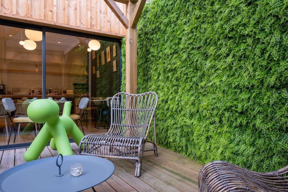 T Boutique Hotel 28/38