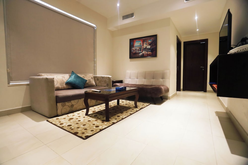 Naylover Hotel Suites 31/50