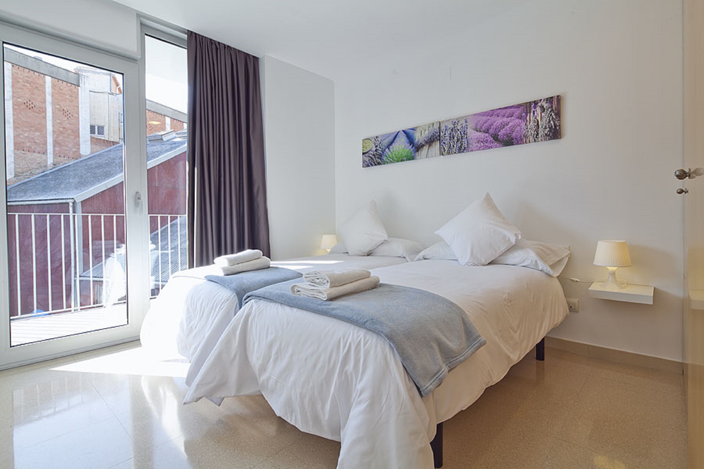 Charmsuites Paralel 4/25