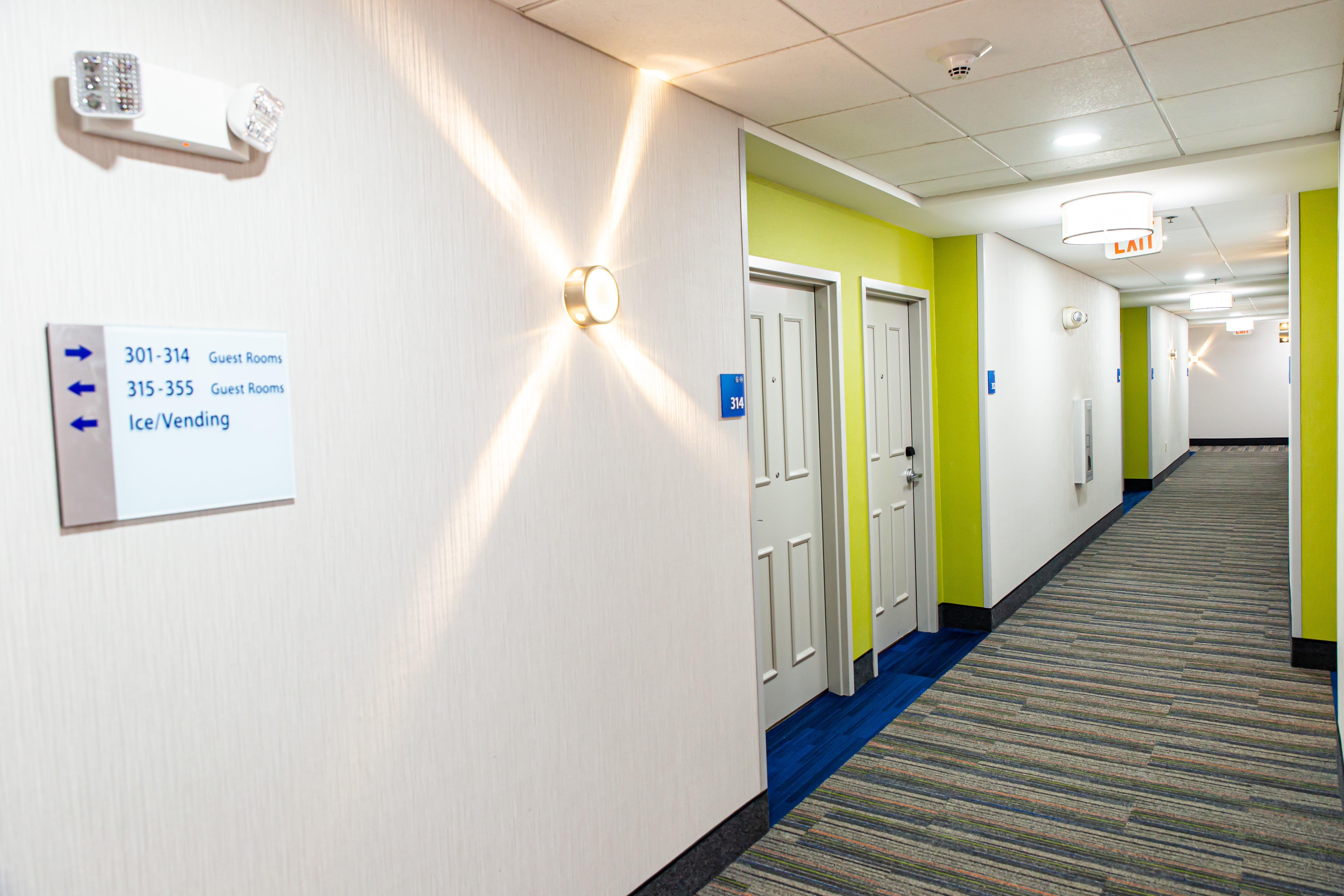 Holiday Inn Express Columbus - Dublin 16/32