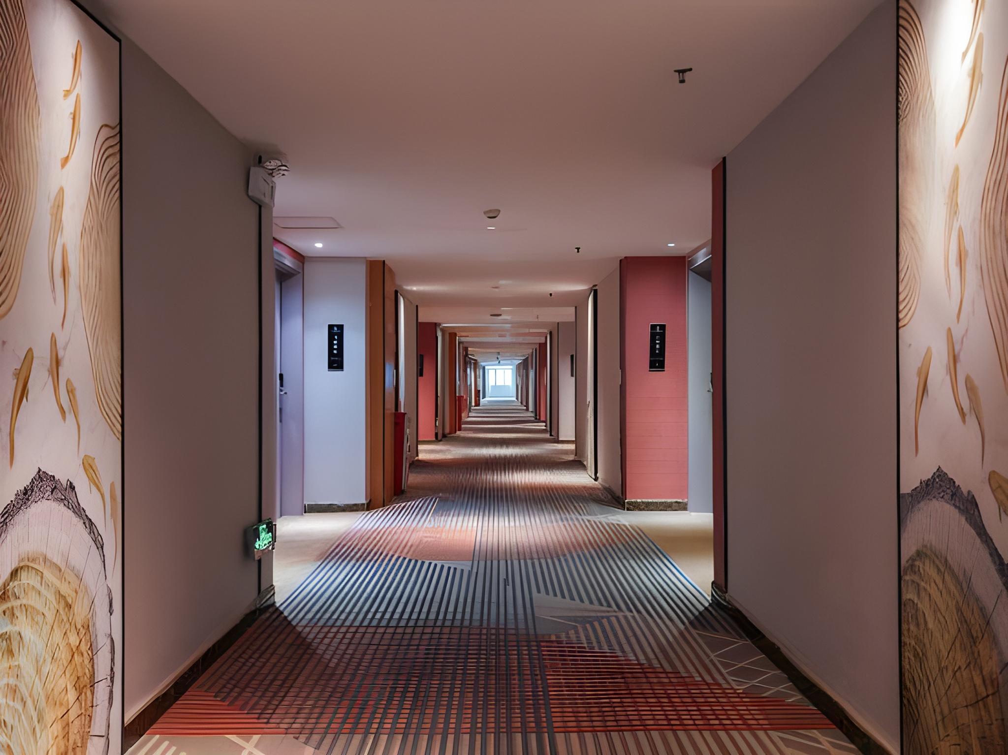 Borrman Hotel Canton Tower Sun Yat Sen University Metro Station Pazhou Exhibition Center 23/30