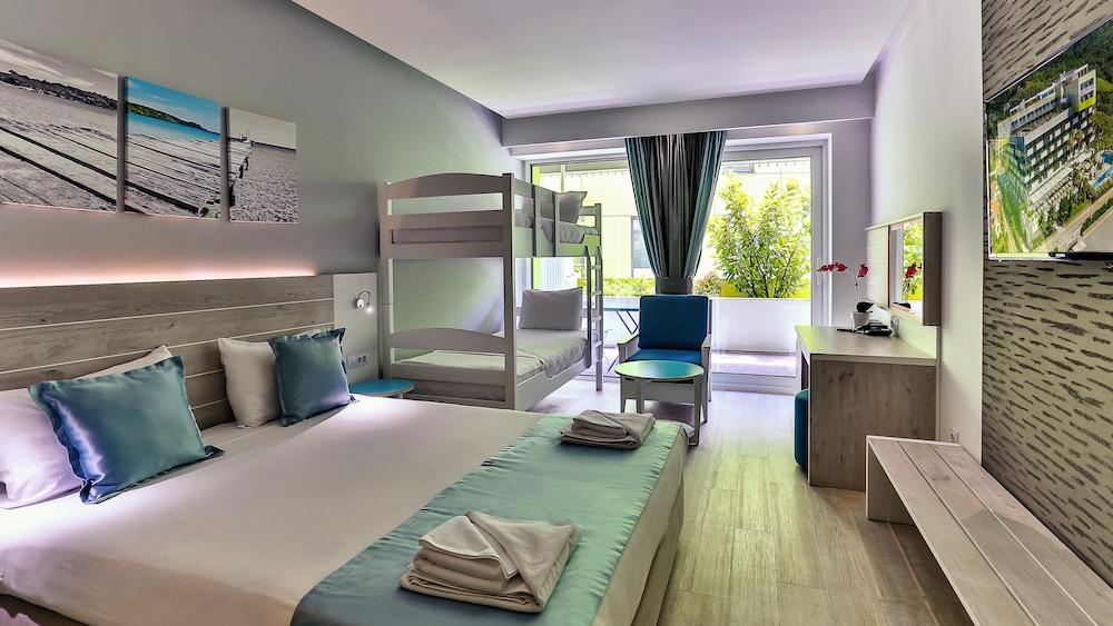 Carine Hotel Park 15/61