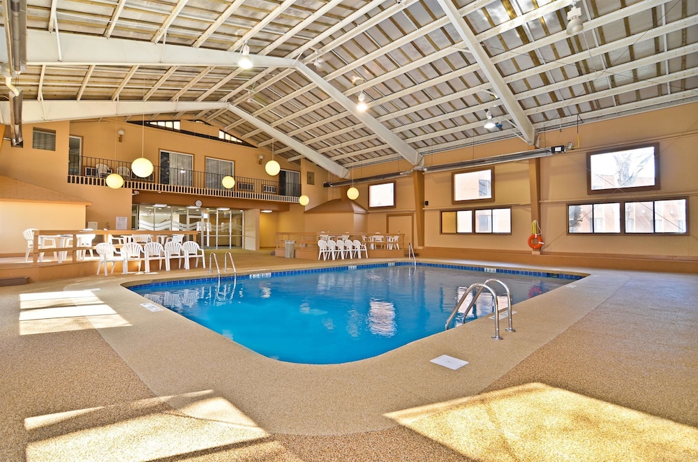 Best Western Summit Inn 3/32