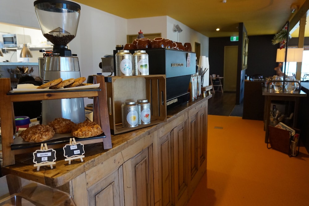 The Godley Hotel 15/50