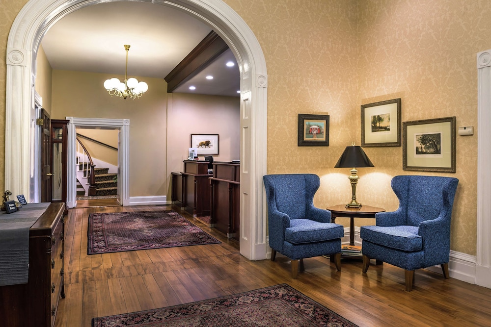 Hampton Inn Lexington-Historic District 34/51
