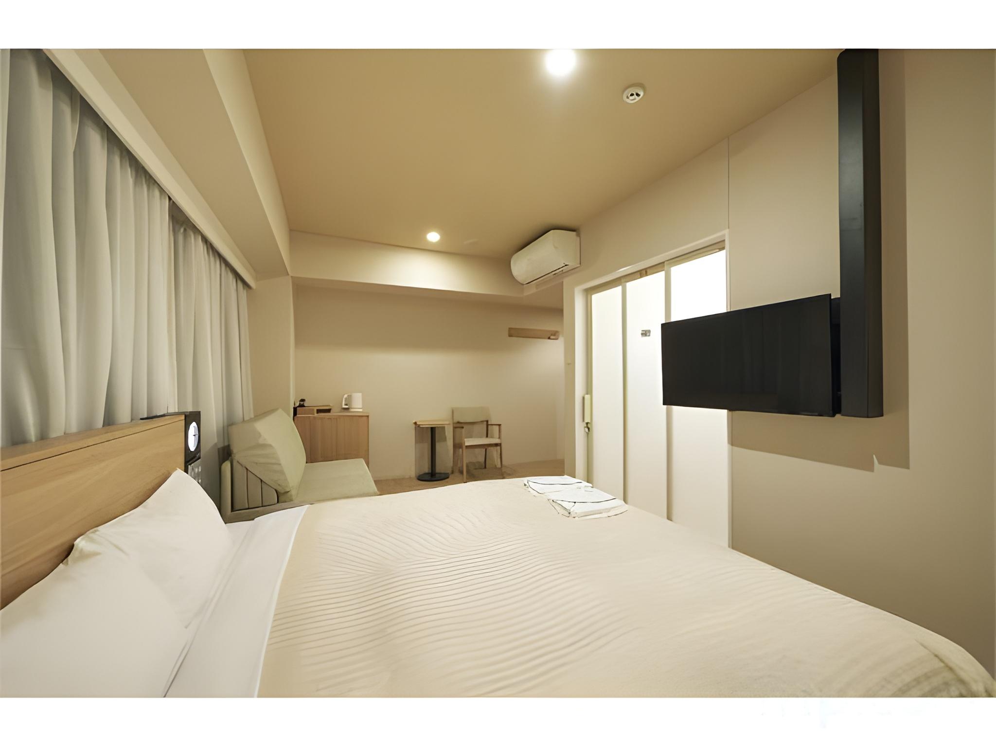 Universal, Water, Double Bed, Building