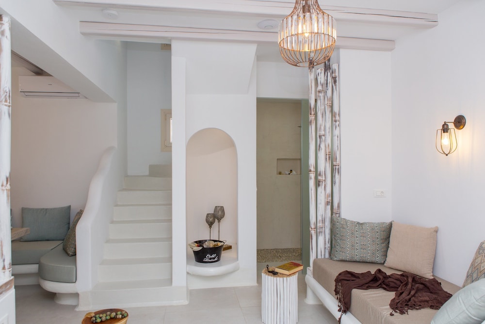 Naxian Lounge Villas 32/50