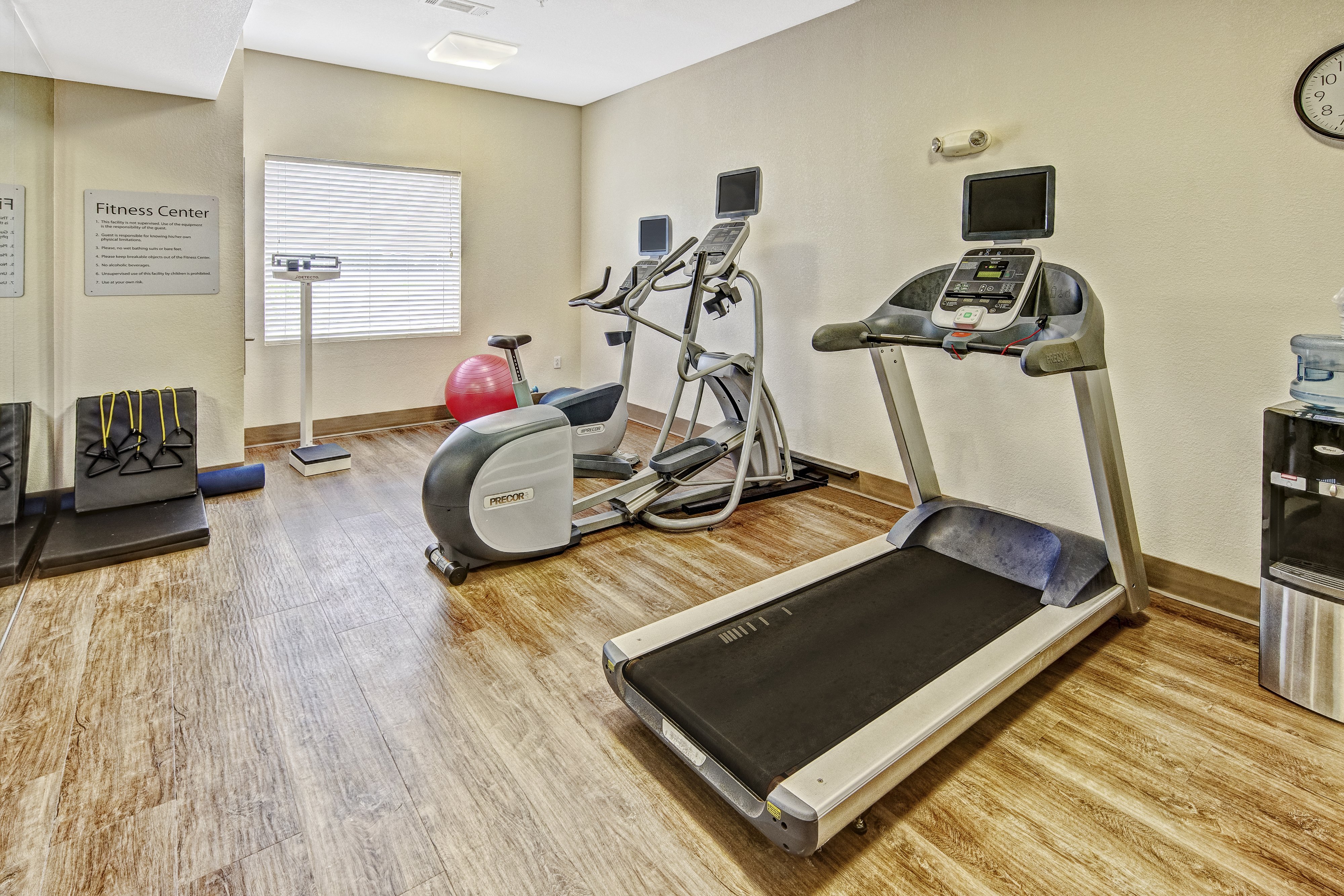 Holiday Inn Express Hotel Suites Clarksville 31/61