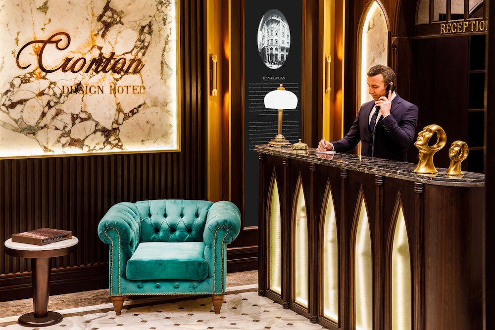 Cronton Design Hotel 8/50