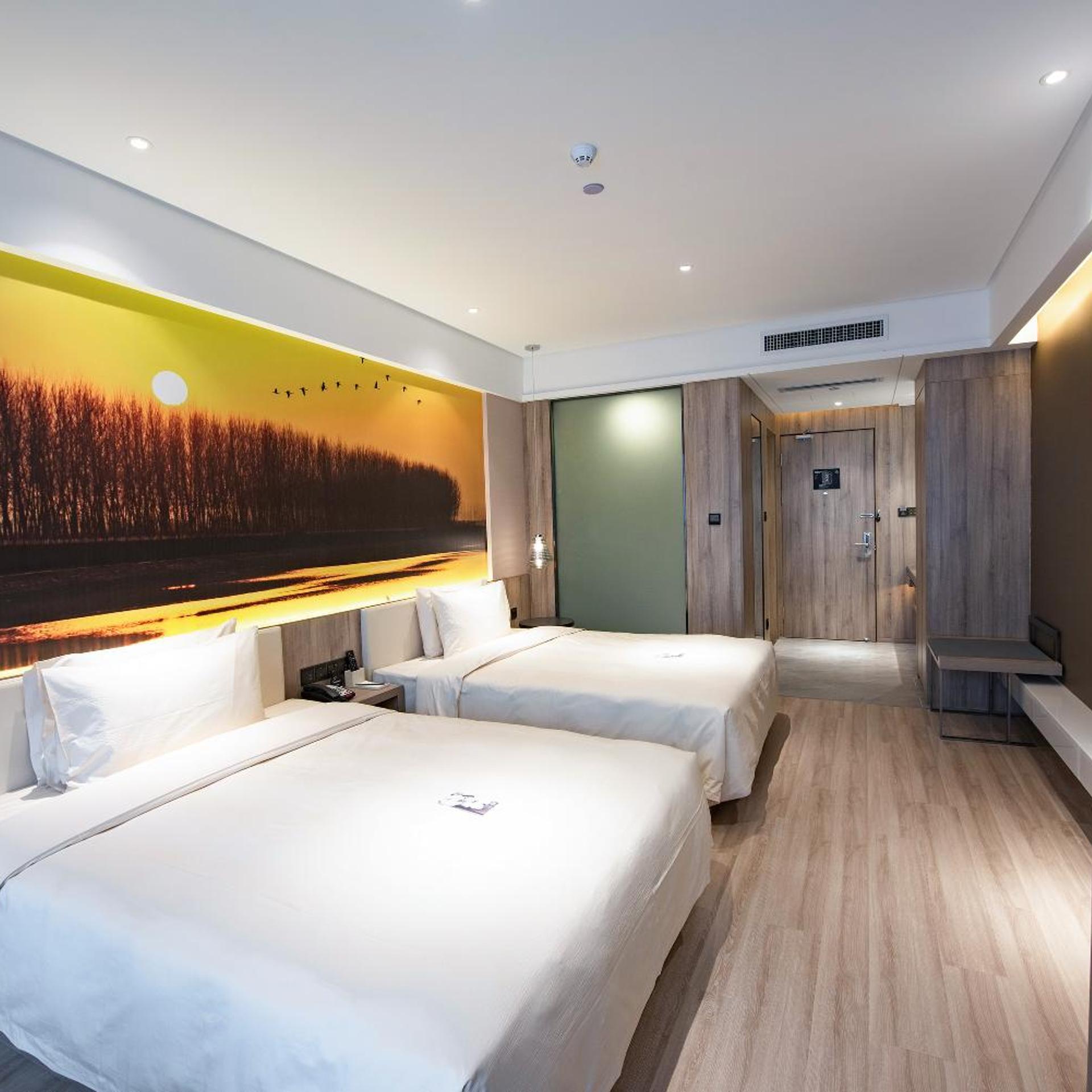 Atour Hotel (Xi an North High-speed Railway Station) 9/43