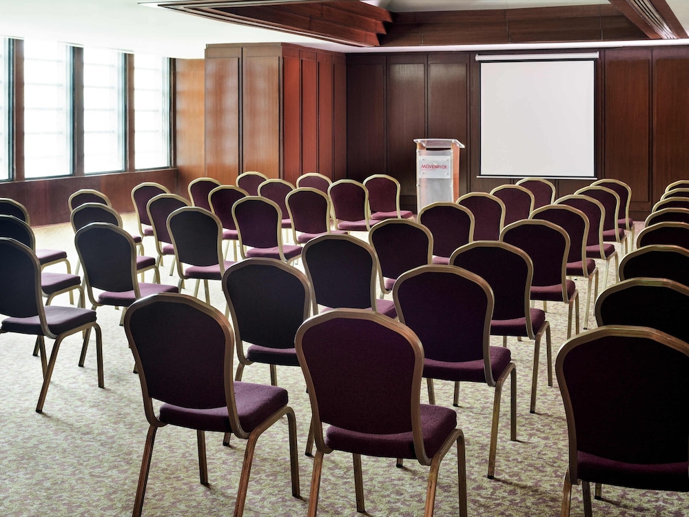 Movenpick Karachi Hotel 40/49