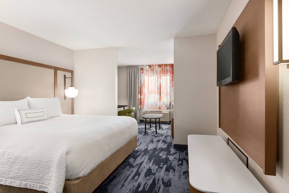 Fairfield Inn by Marriott Erie Millcreek Mall 8/27