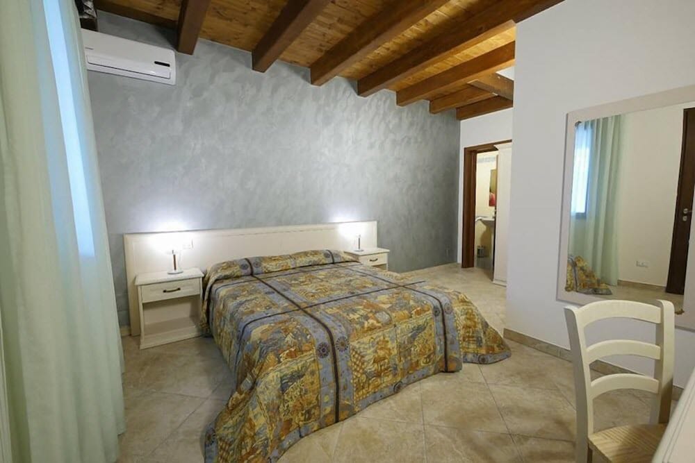 COMFORT, DOUBLE BED