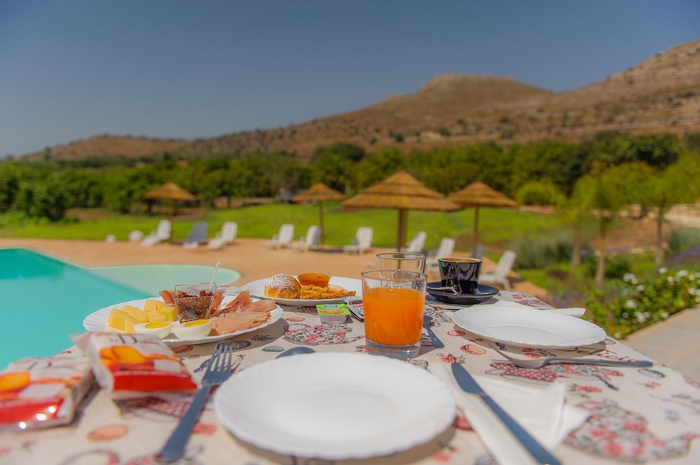 Agriturismo Alle Riserve Cavagrande 39/50