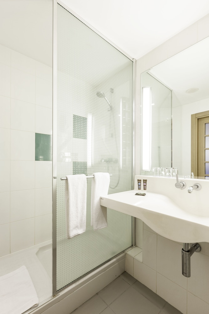 NOVOTEL BREDA 15/73