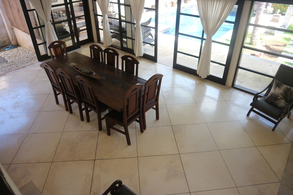 Villa William Seminyak 15/37