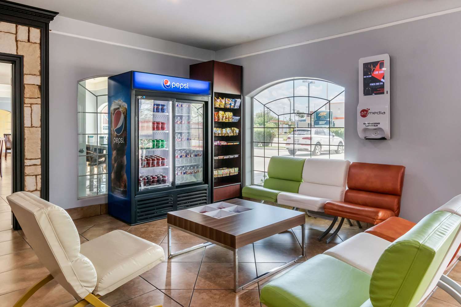Quality Inn & Suites at The Outlets Mercedes/Weslaco 37/40