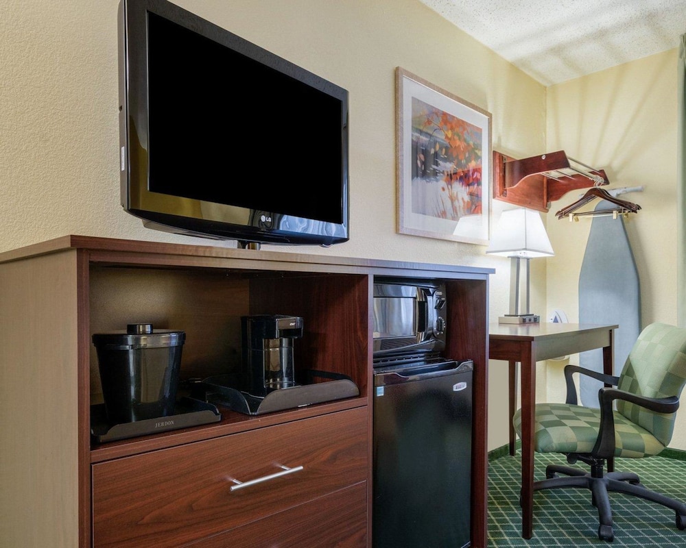 Quality Inn Newark 34/36