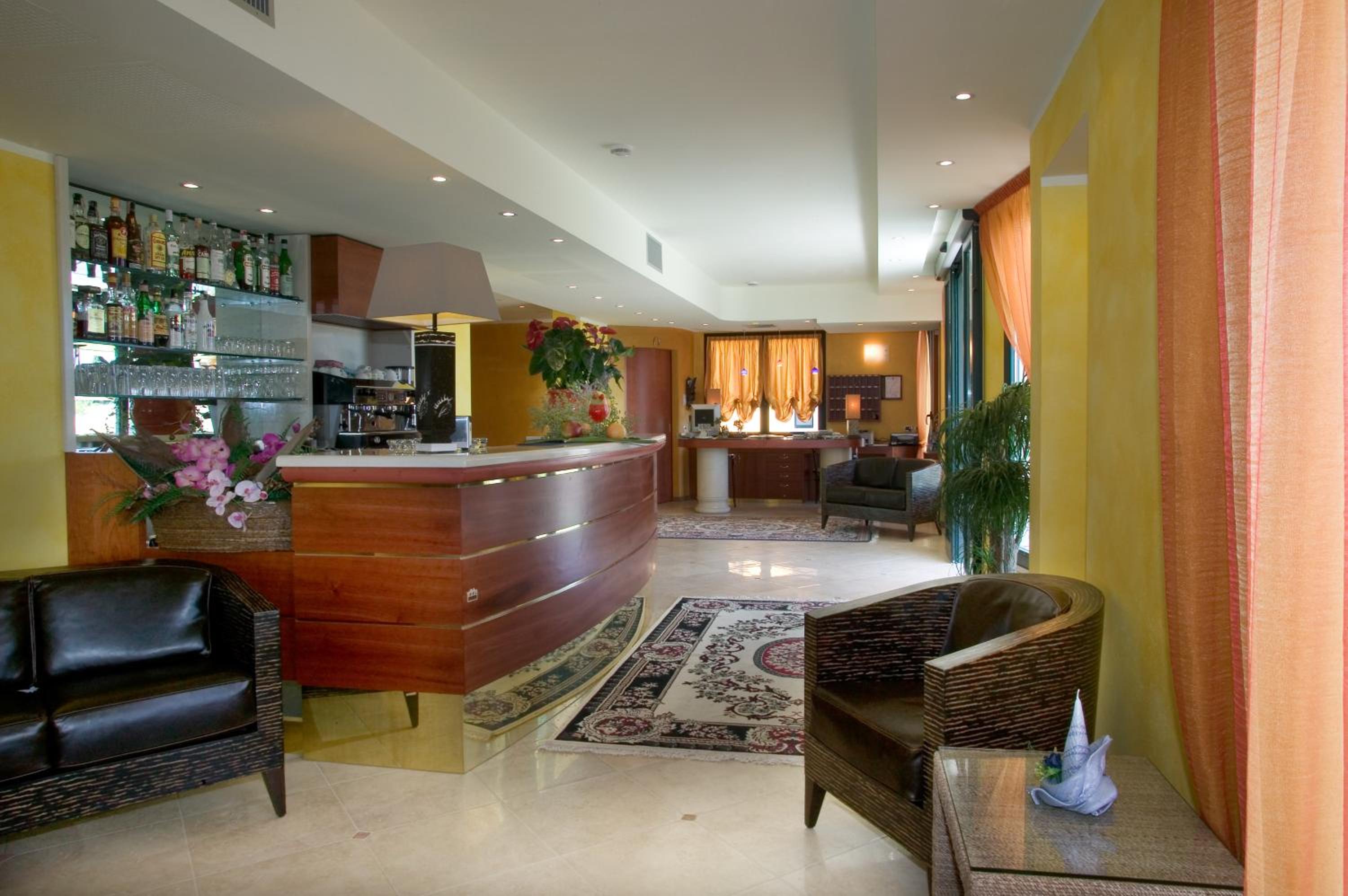 Hotel La Rondine 8/50